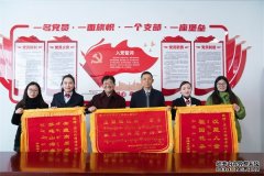 连云港校企工会开展为青海民族校园送温暖活动